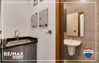 للبيع مكتب في الشيخ زايد park street