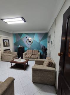 مكتب مفروش لقطة بمعني الكلمة شارع جانبي من ترسا