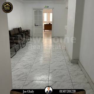 مقر اداري للايجار 105 متر مصطفي كامل علي الترام