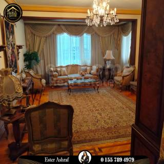 شقة للبيع 230 متر لوران متفرع من شارع الاقبال