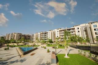 شقة 3 غرف استلام فورى دقايق من المطار فى AZAD