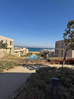 شاليه استلام فورى متشطب 3 غرف فى بوهو فى السخنة