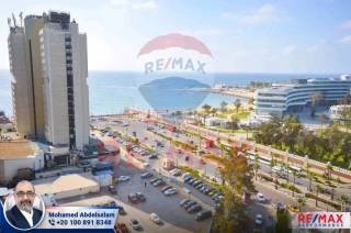 شقة للبيع ابراج الشيراتون فيو البحر و المنتزه