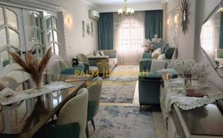 شقة للبيع 142م ميامى شارع جلال حماد