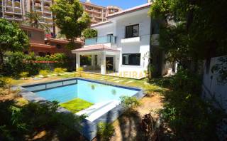 فيلا بجاردن للبيع 615م سموحة خطوات من فوزي معاذ