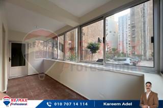 شقة للايجار 125 متر سيدي جابر ثاني نمرة من البحر