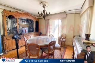 شقة للايجار المفروش 150 متر جليم ش ابو قير مباشرة