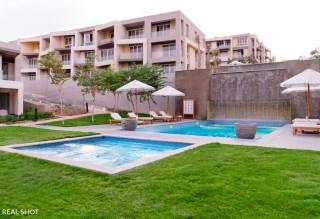 شاليه استلام فورى متشطب علي البحر في العين السخنة