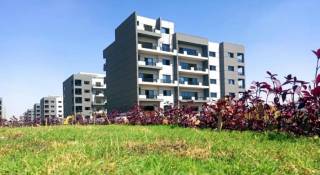 شقة ارضي بجاردن متشطبة بالقرب من مطار القاهرة