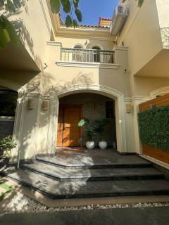 فيلا للبيع استلام فورى في الشروق امام مدينتي