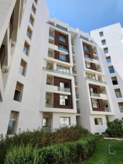 شقة لقطه للبيع في العاصمة الادراية بالتقسيط
