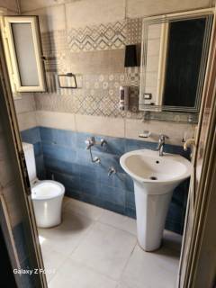 روف للبيع فى البنفسج عمارات