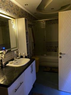 شقة 330 متر للبيع بمصر الجديدة