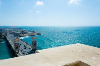 شقة للبيع 210 متر ستانلي علي البحر مباشرة