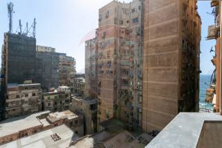 شقة للبيع 185 متر كامب شيزار العمارة علي البحر مباشرة