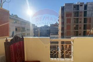 شقة للبيع 140 متر سيدي بشر متفرع من ش علي هيبه