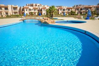 شاليه للبيع كورال هيلز رأس الحكمه 65 م