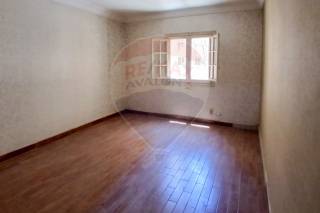 شقة للبيع 132 متر سموحة ش فوزي معاذ الرئيسي