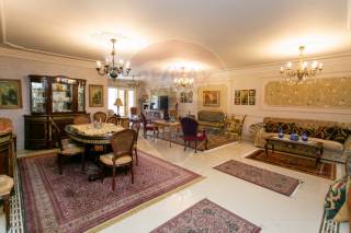 شقة للبيع 311 متر لوران علي الترام مباشرة