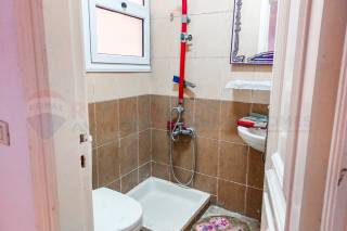 شقة للايجار 230 متر سموحة ش البرت الاول