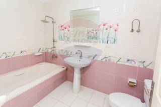 شقة للبيع 300 متر سموحة ش حسن علام