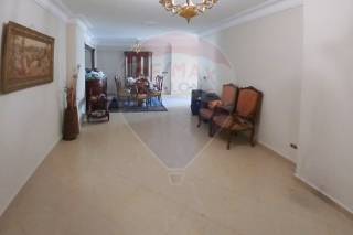 شقة للايجار 178 متر سموحة ش الخمسين