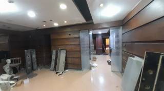 مكتب للإيجار في العجوزة 210م في شارع نوال الرئيسي