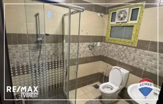 Apartment for sale in Resale Dora Village West