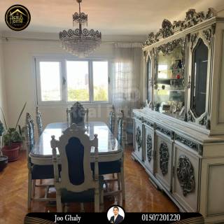 شقة للبيع 160 متر سبورتنج على الترام مباشرة