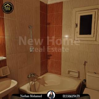 شقة للبيع 150 متر محرم بك خطوات من قناة السويس