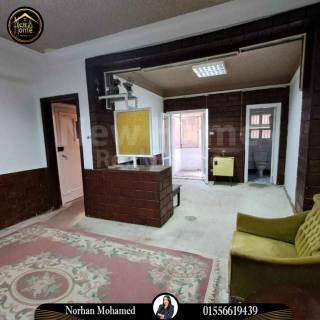 شقة للبيع 203 متر ثروت على الترام مباشرة