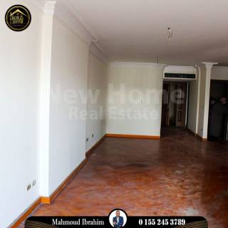 شقة للبيع 180 متر سموحة شارع فوزى معاذ الرئيسى