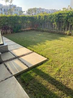 بإطلالة مميزة على لاجون امتلك وحدتك بزايد الجديدة