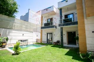 فيلا 4 غرف وحمام سباحة خاص للبيع بالكينج مريوط