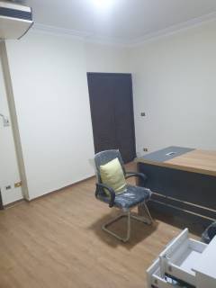 مكتب دور اول اداري في محي الدين الرءيسي فيو نادي ا