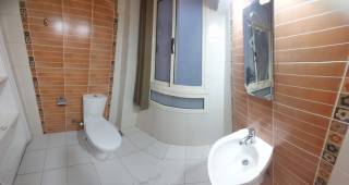 مكتب5غرف 280م دور3 اداري في ش جامعة الدول الرءيسي