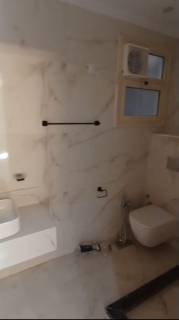 مكتب 270م اول استخدام بالقرب من ش البطل بالمهندسين