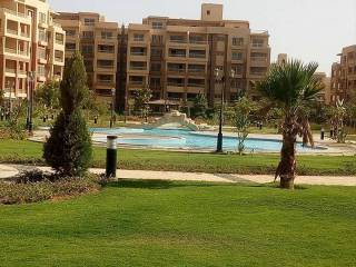 شقةللبيع130م بحديقة100م بكمبوندجاردن هيلز 6اكتوبر