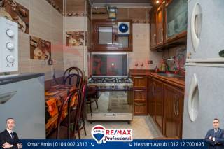 شقة للبيع 130 متر سبورتنج خطوات من الترام