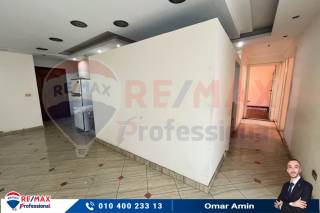 شقة للايجار الإدارى 170 متر لوران على الترام مباشرة