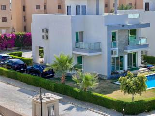 شاليه مميز للبيع في قريةSummer الساحل الشمالي