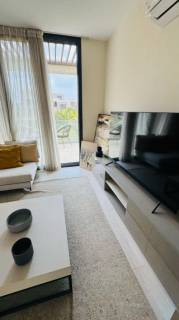 للبيع شقة متشطبة بالكامل في سوديك ايست بالتقسيط