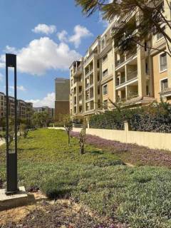 شقة للبيع في كمبوند سراي بالتقسيط علي 12 سنة