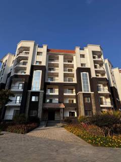 شقة متشطبة استلام فورى في المقصد العاصمة الادراية