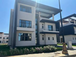 بدون عمولات اشترى فيلا بسعر شقة بالمنصورة الجديدة