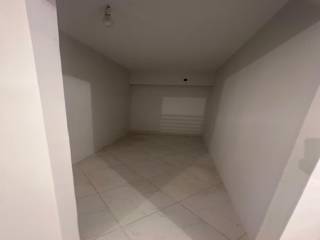 مقر اداري في شيراتون الدور الارضي بمدخل خاص و رخصة