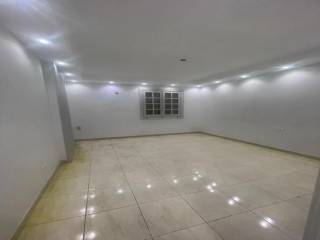 مكتب للايجار في شيراتون المطار الدور الثاني 120