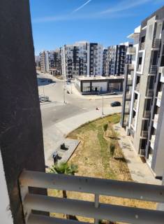 شقة لقطة للبيع في كمبوند كابيتال جاردنز