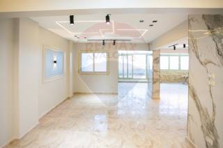 شقة للبيع 220 متر ميامي طريق الجيش مباشرة