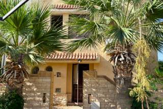 فيلا توين هاوس للبيع مايوركا 600 متر